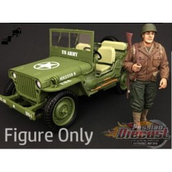 WW II  FIGURINE ARMY I 1/18