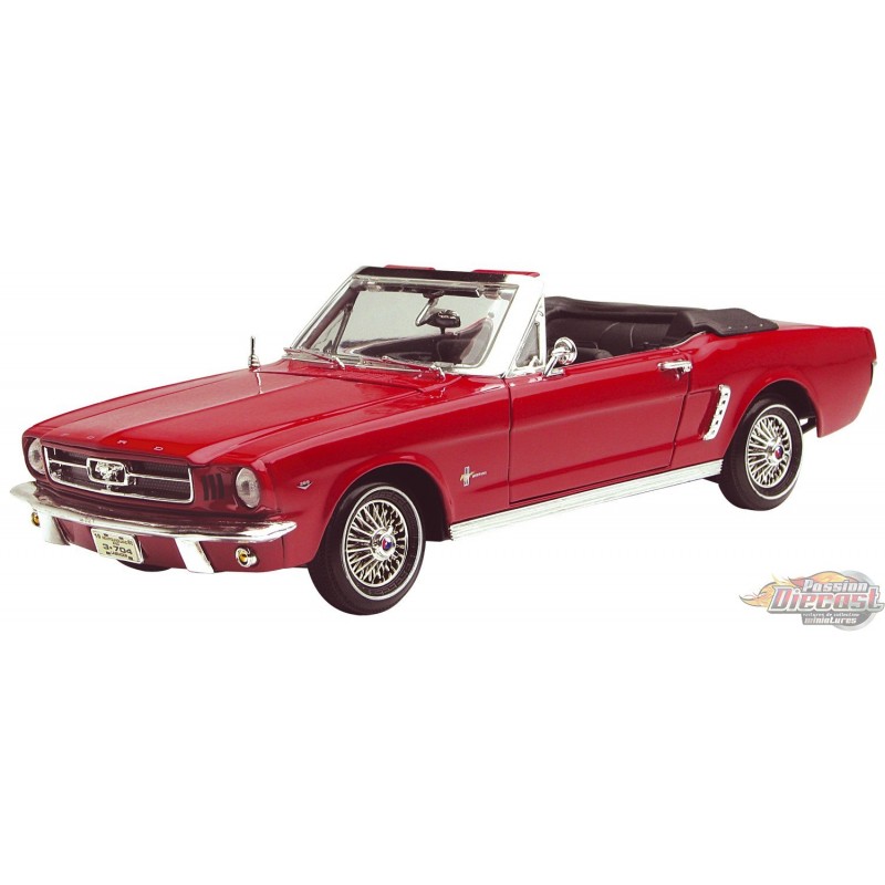 1964 1/2 Ford Mustang 289 Convertible 1:18 Scale Diecast Model by Motormax