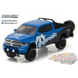 2017 Ram 1500 MOPAR Off-Road Edition Hobby Exclusive Greenlight 1/64 29887 Passion Diecast 