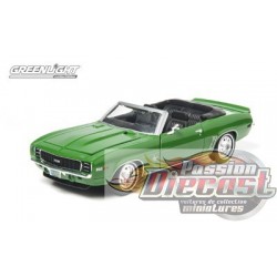 1/24 Bewitched - 1969 Camaro RS Convertible  GL-18213 greenlight passion diecast