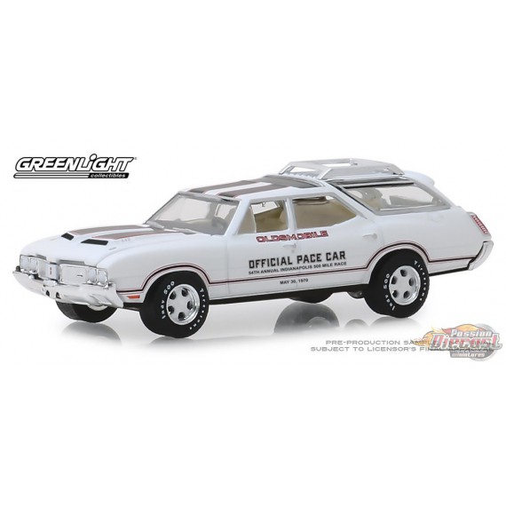 1970 Oldsmobile Vista Cruiser 54th  Indianapolis 500 Mile Race Official Pace Car (Hobby Exclusive) 1/64 greenlight 30049  