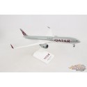 QATAR  BOEING  777-9  W Folding wing tips  SKYMARKS 1/200 SKR1014