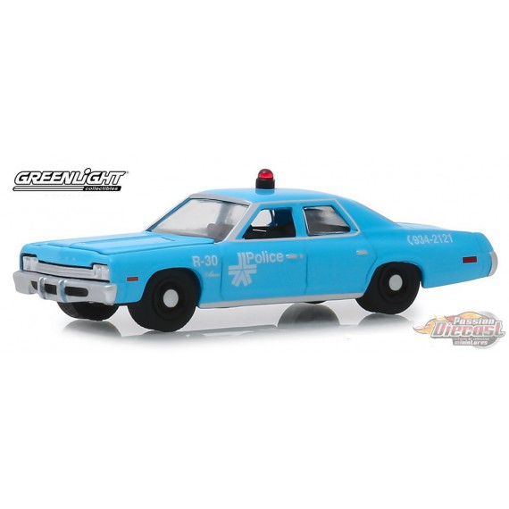 1974 Dodge Monaco  de la Police de Montréal, Canada   1-64 greenlight 42890 4 Passion Diecast 