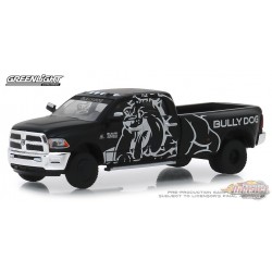 Bully Dog - 2018 Ram 3500  Dually Drivers Series 1   greenlight 1-64 - 46010 E  Passion Diecast