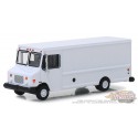 GMC Step Van Delivery Vehicle- in Blank White - H.D. Trucks  Hobby Exclusive 1/64 Greenlight 30097