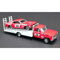 Allan Moffat - BRUT - FORD F-350 RAMP TRUCK WITH no33 1969 TRANS AM MUSTANG  - Acme Exclusive 51271 Passion Diecast 