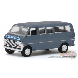 1969 Ford Club Wagon - Global Airlines -  (Hobby Exclusive) 1/64 Greenlight - 30129 -  Passion Diecast 