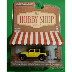 2015 Jeep Wrangler Unlimited Rubicon Hard Rock with Backpacker - Hobby Shop Series 8 - 1/64 GREEN MACHINE-  97080 FGR