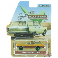 1970 Oldsmobile Vista Cruiser in Nugget Gold Poly - Estate Wagons Series 3 - 1/64  GREEN MACHINE 29950 GR