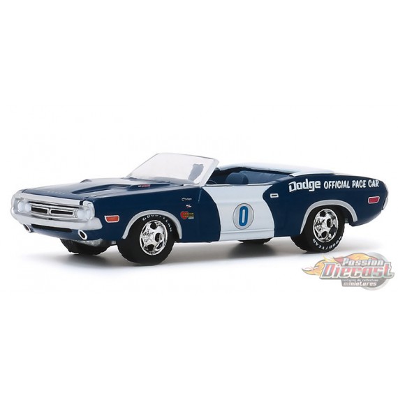 1971 DODGE CHALLENGER PACE CAR 55TH INDIANAPOLIS RACE 1/64 BY GREENLIGHT 30144 e 1971 DODGE CHALLENGER PACE CAR 55TH INDIANAPOLIS RACE 1/64 BY GREENLIGHT 30144 e