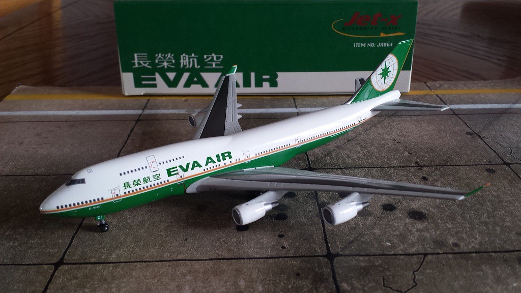 Jet-X EVA Air Taiwan B 747 1:400 Diecast Commercial Plane Model JXM147 