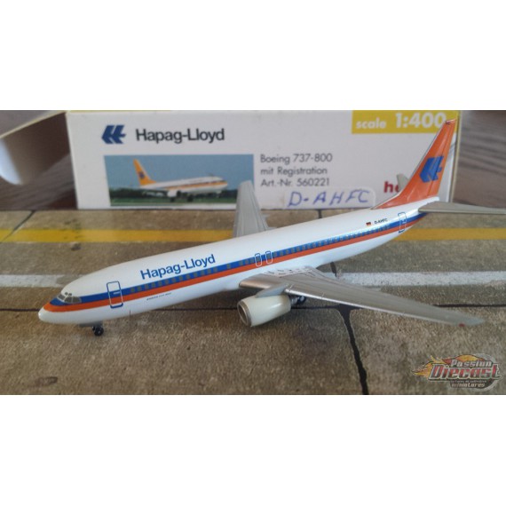 Herpa 1/400 Boeing 737-800 Hapag-Lloyd / D-AHFC - Passion Diecast