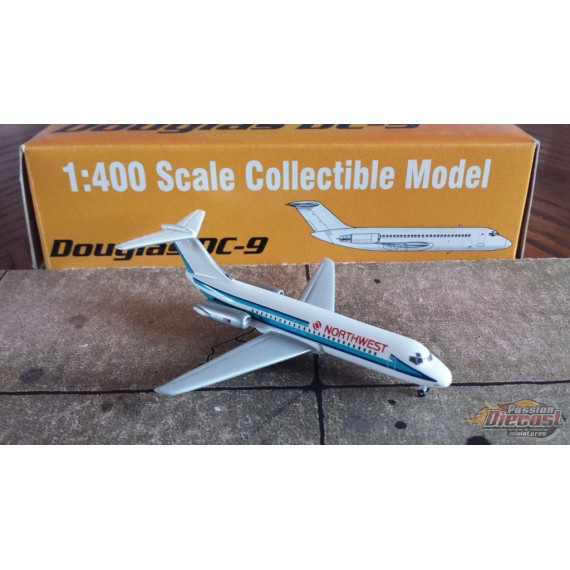 Aeroclassics 1/400 Douglas DC-9 Northwest - Republic - Passion Diecast