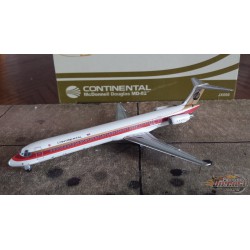 Dragon Wings / Jet-X 1/400 McDonnell Douglas MD-82 Continental (logo) / N807NY - Passion Diecast