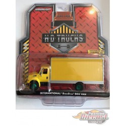 2013 International Durastar Box Van - Yellow with Silver Trim - H.D. Trucks  Series 18  1/64 GREENMACHINE 33170 BGR