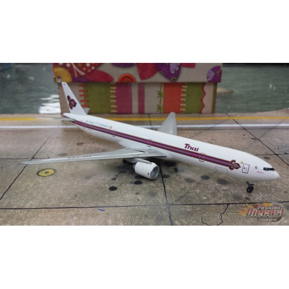 Dragon Wings 1/400 Boeing 777-300 Thai Airways - King 72 Celebration / HS-TKA / NO BOX - Passion Diecast
