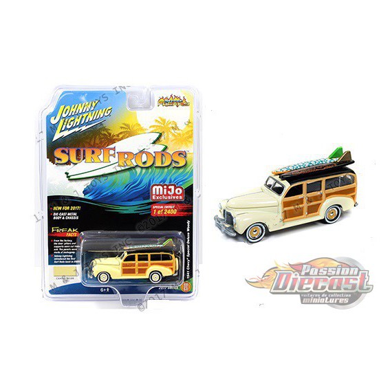 1941 CHEVROLET DELUXE WOODY CREAM "SURF RODS" 1/64 BY JOHNNY LIGHTNING JLCP7021 