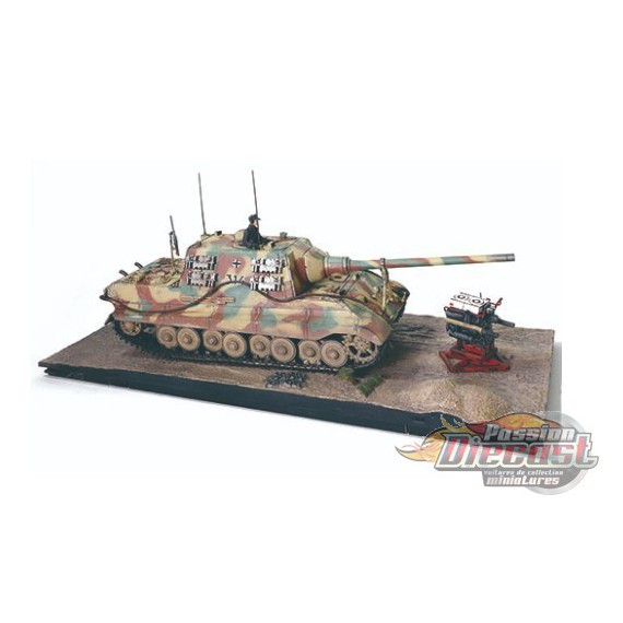 German Sd.Kfz.186 Panzerjager Tiger Ausf. B heavy tank "JagdTiger", Porsche suspension - 1945 - 1/32 Forces of Valor 801065A - P