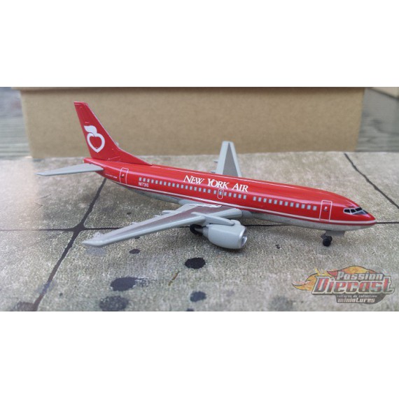 Dragon Wings 1/400 Boeing 737-300 New York Air / N17316 / NO BOX - Passion Diecast