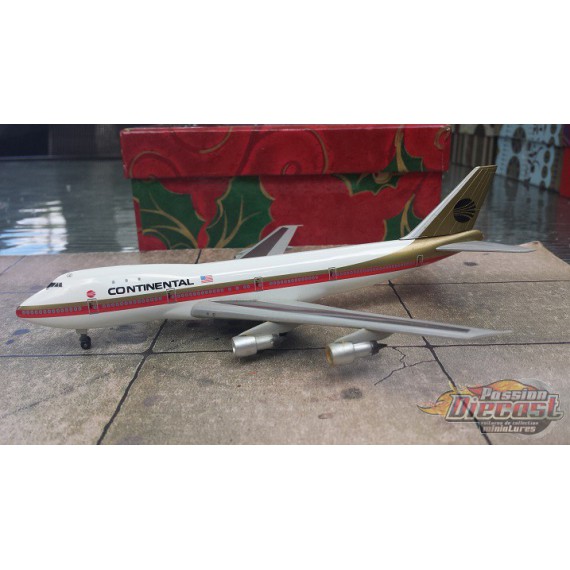 Dragon Wings 1/400 Boeing 747-200 Continental Black Logo / N26861 / NO BOX - Passion Diecast