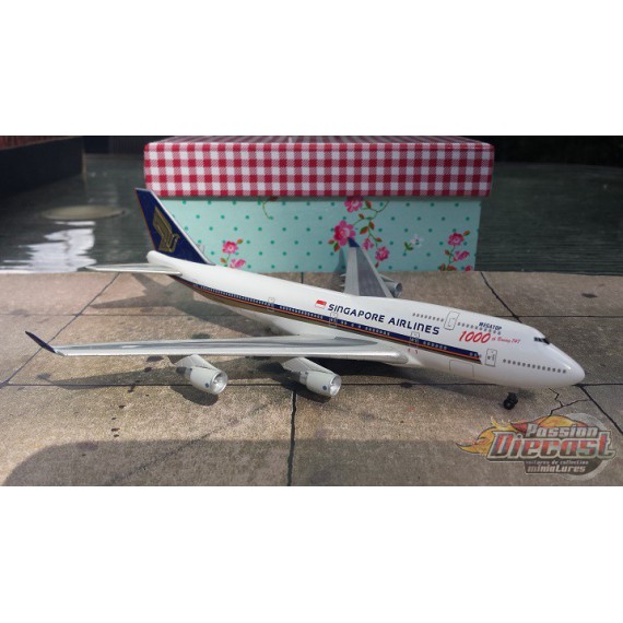Dragon Wings 1/400 Boeing 747-400 Singapore Airlines "1000 of B-747" / 9V-SMU / NO BOX - Passion Diecast
