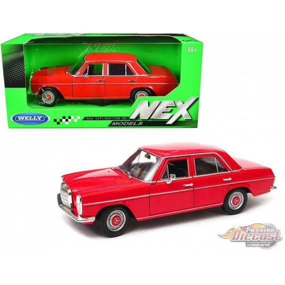 1973  Mercedes Benz 220  Rouge   - Welly 1/24 - 24091 RD  - Passion Diecast 