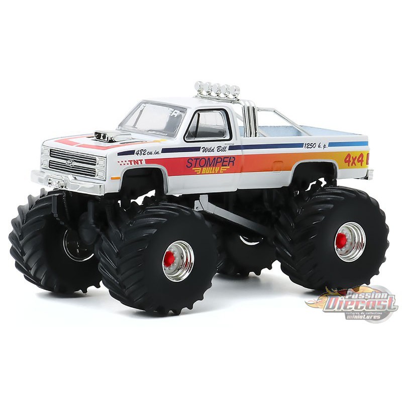 Stomper Bully - 1984 Chevy C-20 Monster Truck - Kings of Crunch 