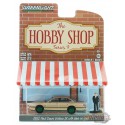 1992 Ford Crown Victoria LX with Man in Suit - The Hobby Shop Series 9 -  1/64 GREENMACHINE t-  97090 EGR