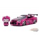 2002 Nissan Skyline GT-R 34 rose métallisé et noir avec figurine Hello Kitty - Jada  1/24 - 31613   Passion Diecast