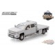 2015 Chevrolet Silverado 3500 Dually Flat Bed in Silver Ice - Dually Drivers  5 - Greenlight 1-64 - 46050 A -  Passion Diecast