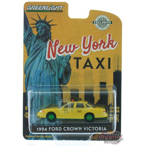 1994 Ford Crown Victoria - NYC Taxi  -  (Hobby Exclusive) 1/64 GREENMACHINE 30206GR