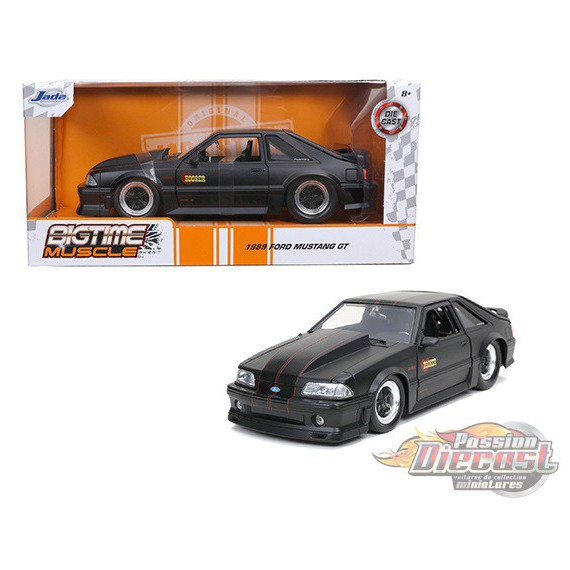 1989 Ford Mustang GT Fox Body  Noir Mat  "Bigtime Muscle" - Jada 1/24 - 32304 - Passion Diecast 