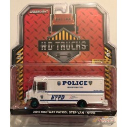 2019 Highway Patrol Step Van New York City Police (NYPD)  - H.D. Trucks  Series 18  1/64 GREENMACHINE 33180 CGR