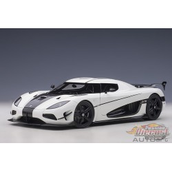 Koenigsegg Agera RS - Arctic White / Carbon with Black Accents - Autoart 1/18 - 79021  - Passion Diecast