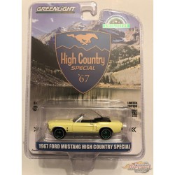 1967 Ford Mustang Convertible High Country Special - Aspen Gold - GREENMACHINE 1/64  Hobby Exclusive - 30214GR