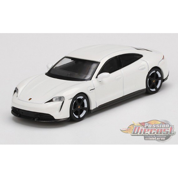 Porsche Taycan Turbo S  Blanche -  MINI GT 1:64 - MGT00218 - Passion Diecast 