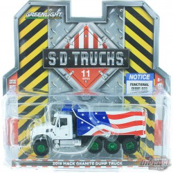 2019 Mack Granite Dump Truck  Rouge, blanc et bleu -  SD Trucks 11 - GREENMACHINE  1.64 - 45110 CGR Passion Diecast