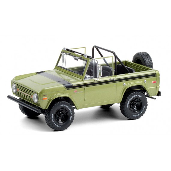 1975 Ford Bronco Sport -Lueur vert moyen avec roues Sunraysia   -  1/18  Greenlight - 19100 - Passion Diecast 