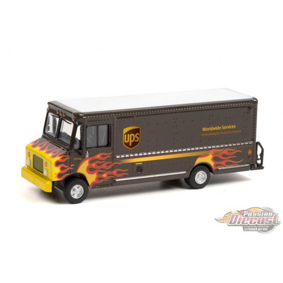 2019 United Parcel Service (UPS) Worldwide Services with Flames - Package Car  - Greenlight 1/64 - 33210 B - Passion Diecast 