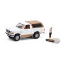 1996 Ford Bronco Eddie Bauer et Backpacker - The Hobby Shop Series 10 -1/64 Greenlight - 97100 F