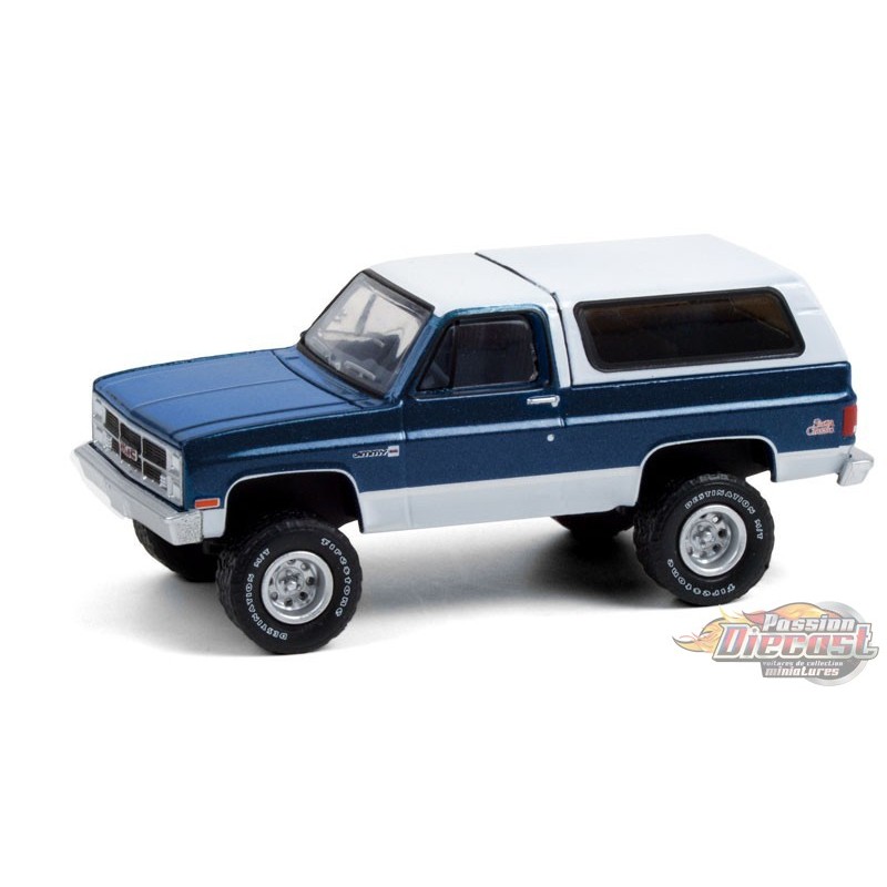 Greenlight 1:64 All Terrain Series 11 1976 Ford F-250 Black and White