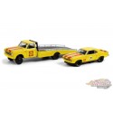 Camionnette à rampe Chevrolet C-30 1967 avec 69 Camaro Shell Oil  - H.D. Trucks  Series 20  1/64 Greenlight 33200 A