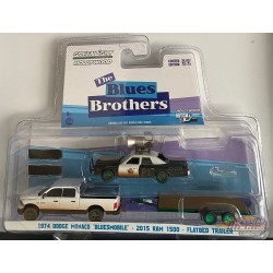 Blues Brothers - 2015 Ram 1500 Avec 1974 Dodge Monaco "Bluesmobile" on Flatbed Trailer -GREENMACHINE 1/64 - 31010 CGR