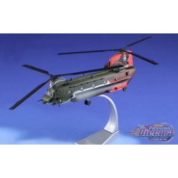 Boeing Chinook HC.Mk 4 - RAF No.18(B) Sqn, ZA712, RAF 100th Years 2016 - Corgi 1/72 AA34215