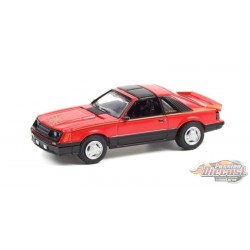 1981 Ford Mustang Cobra  en rouge vif - 1-64 greenlight - 13300 C - Passion Diecast