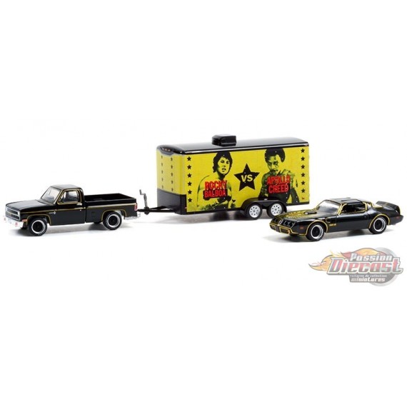 1981 Chevrolet C-10 Custom Deluxe et 1979 Pontiac Firebird Trans Am  - Rocky II  - 1/64 Greenlight - 31120 A - Passion Diecast