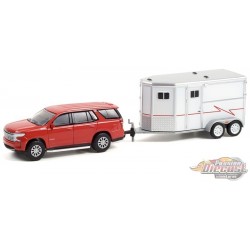 2021 Chevrolet Tahoe - Cherry Red Tintcoat avec remorque pour chevaux- Hitch & Tow 23, 1/64 Greenlight - 32230 C-PassionDiecast