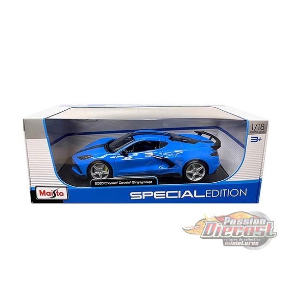 Chevrolet Corvette Stingray Coupe C8 2020 Blue  With Racing  Stripes - Maisto 1:/18 - 31455 BL - Passion Diecast 