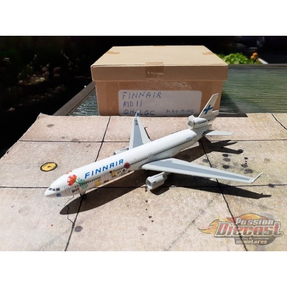 Dragon Wings 1/400 McDonnell Douglas MD-11 Finnair "Mooming" / OH-LGC / NO ORIGINAL BOX