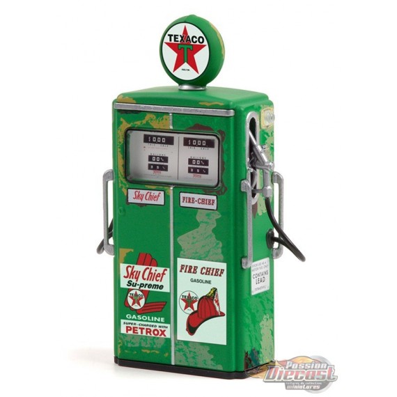 Texaco Fire Chief / Sky Chief Supreme - 1954 Tokheim 350 Twin Gas Pump (Unrestored)  Series 10 -  Greenlight  1/18 14100 C